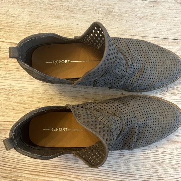 Report Diandra V Side Perforated Gray Suede Booties Size 6.5 - Picture 6 of 7